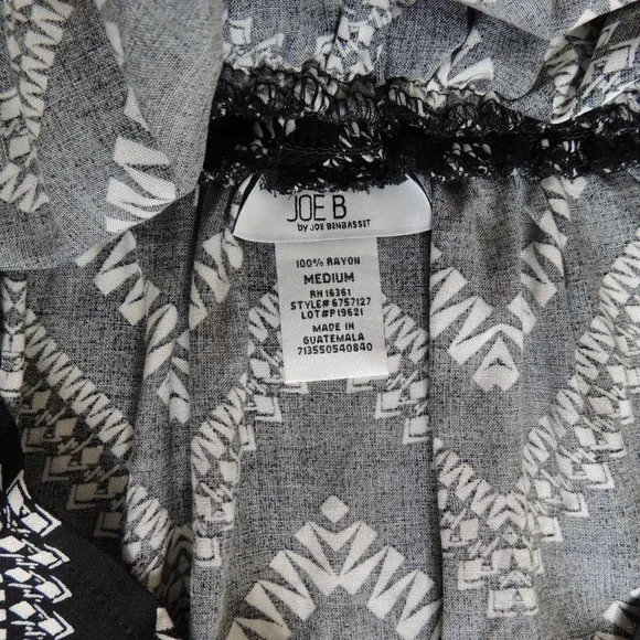 Joe B Black and White Chevron Skirt - Picture 4 of 4